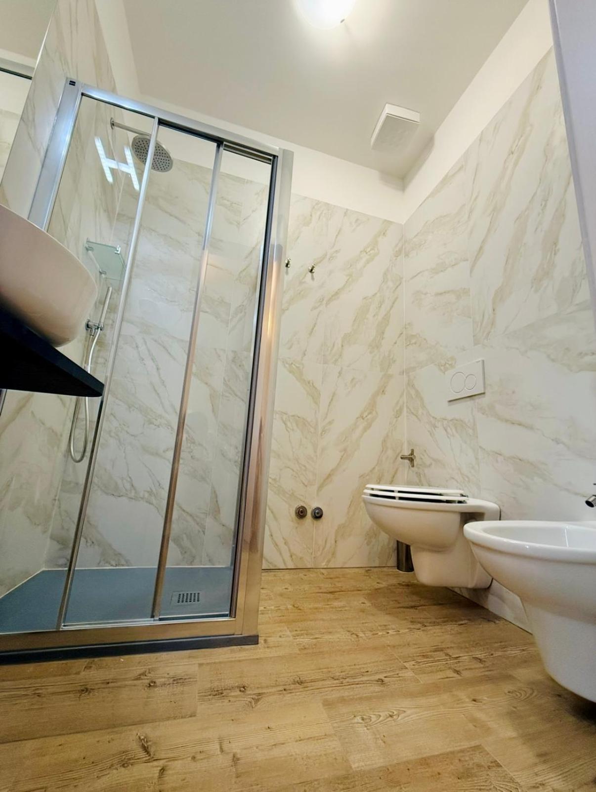 La Boutique By Rjgal B&B Firenze Bagian luar foto