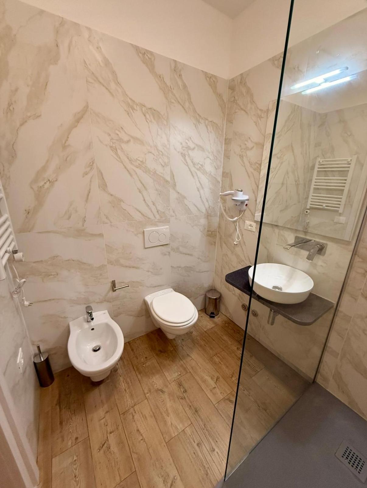 La Boutique By Rjgal B&B Firenze Bagian luar foto
