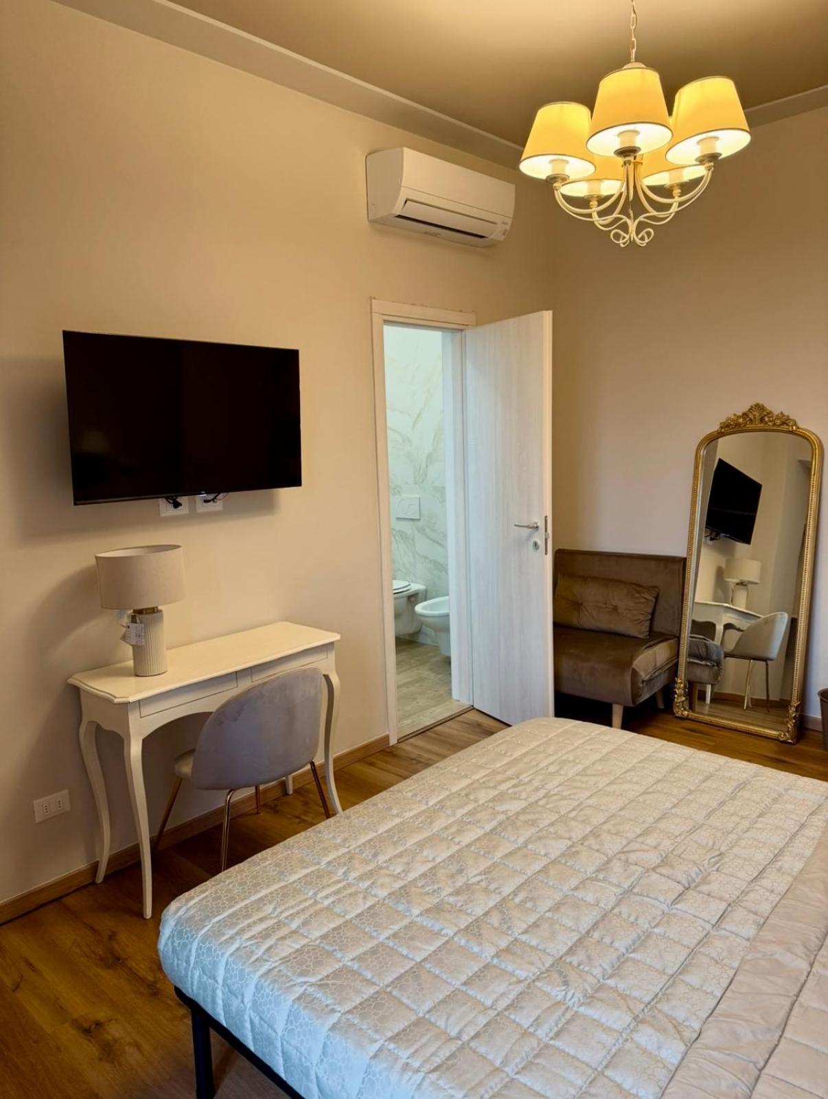 La Boutique By Rjgal B&B Firenze Bagian luar foto
