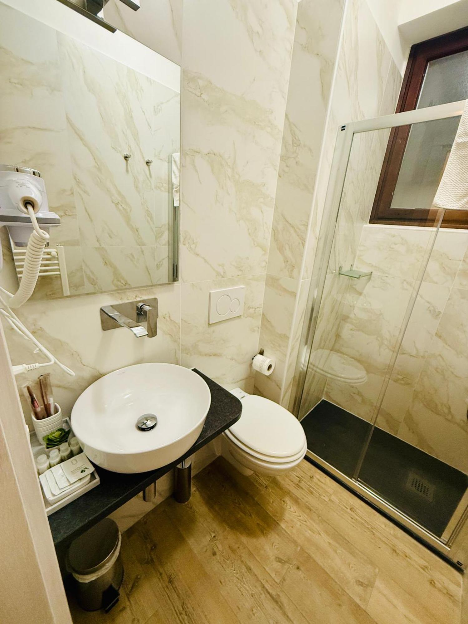 La Boutique By Rjgal B&B Firenze Bagian luar foto