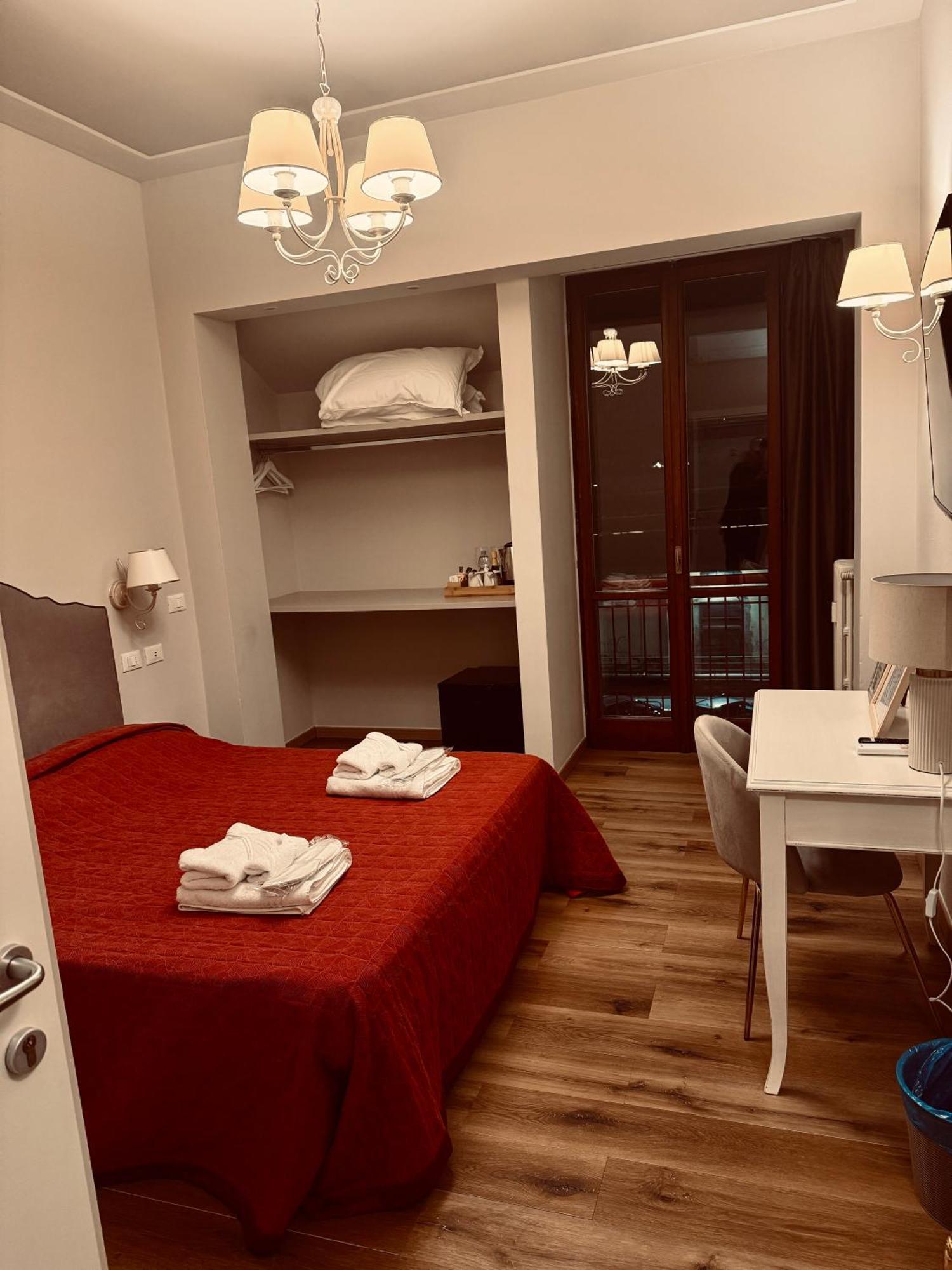 La Boutique By Rjgal B&B Firenze Bagian luar foto